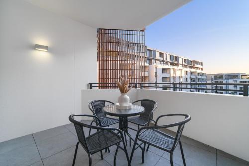 Balcony/terrace, Marble Bloom One Bedroom Apartment near Sydney CBD with Parking in Glebe