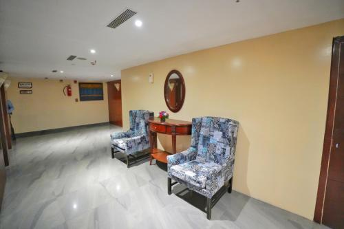 Hotel One Continent 2