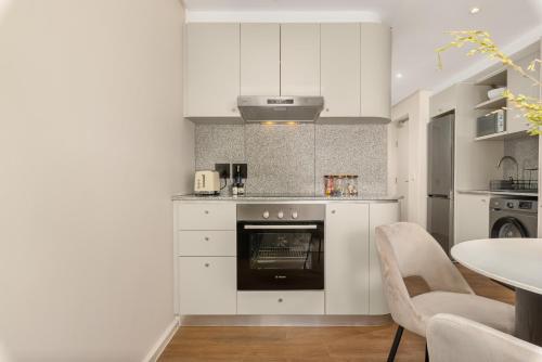Dolce Vita Luxury Apartments - image 12