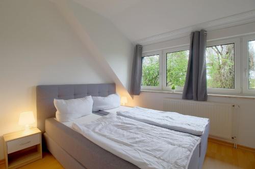 Sie4-03 - image 2