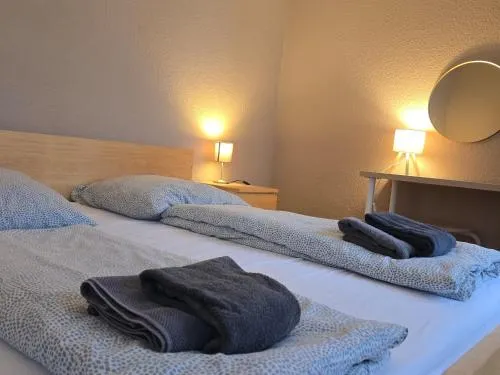 Rhein Living Apartment - Balkon und Rheinpromenade in Duisburg, Deutschland