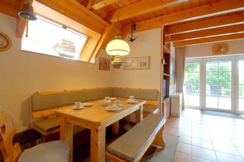 SV2 Eversand 7 in Dorum Neufeld, Deutschland