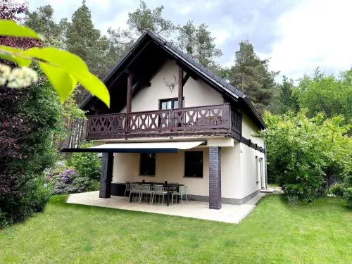 Kiefernwäldchen in Byhleguhre-Byhlen, Deutschland