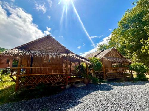 A szálláshely kívülről, Bunga Hut Koh Lanta in Klong Tob Beach