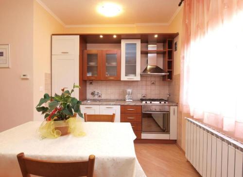 Charming apartment in Rovinj - image 4