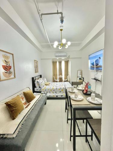 Skyline Serenity Staycation in Quezon City, Manila