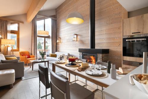 Kitchen, Residence Pierre & Vacances Premium L'Hevana in Meribel