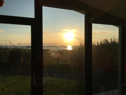 Silver Strand Chalets - Chalet 2 in Glencolmcille