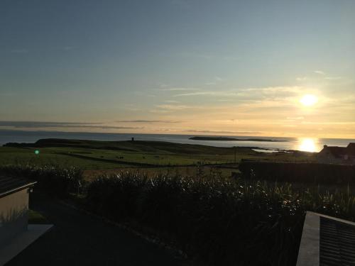 Silver Strand Chalets - Chalet 2 in Glencolmcille