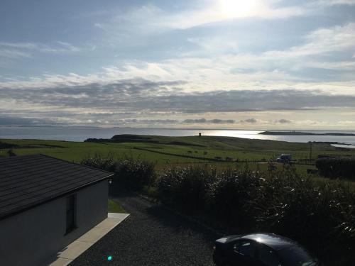Silver Strand Chalets - Chalet 2 in Glencolmcille