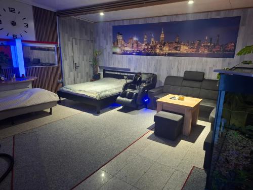 Villa Vip - pokoje,śniadanie,Apartament kinowy, Masaż