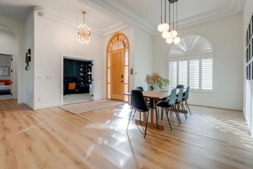 Pool Table, Putting Green: Luxury Oasis in Mesa in Salt River Reservation