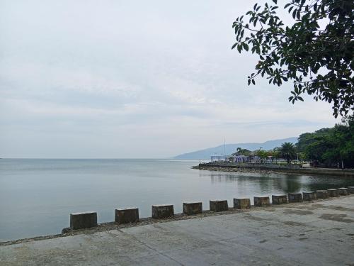Oceanfront Guest House in Puerto Galera