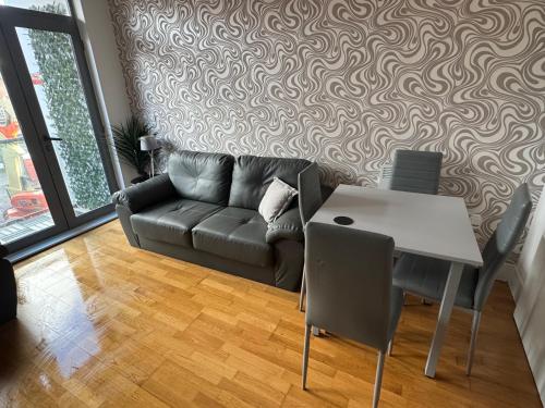 2 Bedroom Apartment - Henry St Central Liverpool, Liverpool (photo 6)
