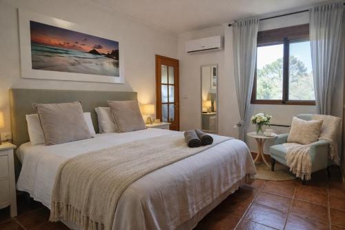 Wonderful Villa, Heated Pool, Near Beautiful Xàtiva Town (Wonderful Villa, Heated Pool, Near Beautiful Xativa Town) in Genovés