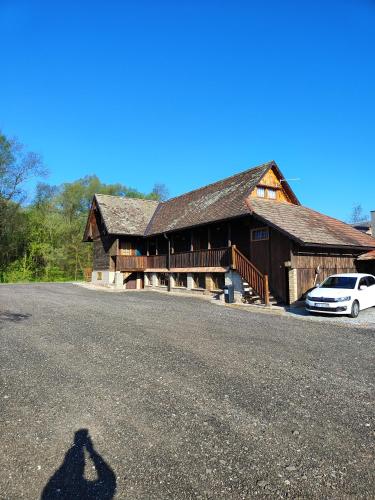 Sobe i Apartmani Barić - Rooms And Apartment (Sobe i Apartmani Baric - Rooms And Apartment) in Loņja