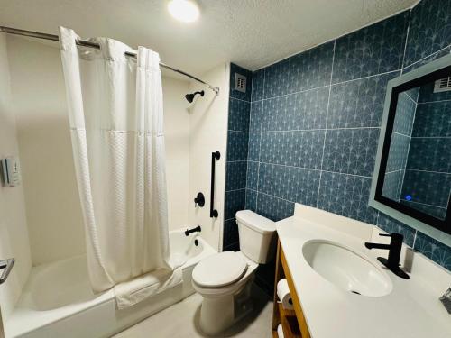 Baymont by Wyndham Canton - image 13