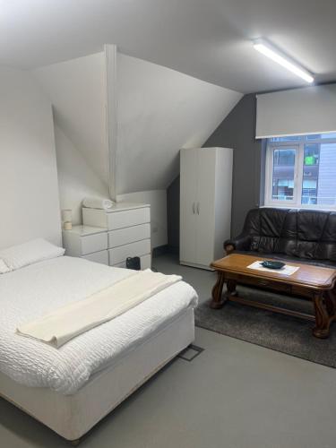 The Stag and Hen Pub - Coventry