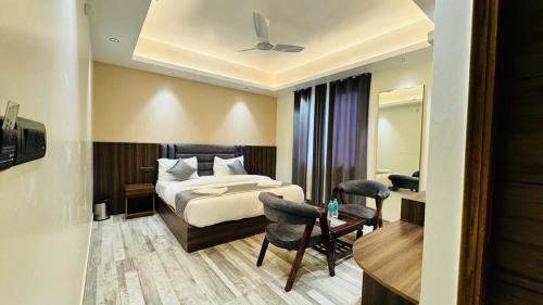 Hotel International Embassy Suites Near Delhi Airport in New Delhi