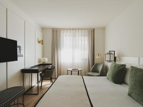 room detail thumbnail 0