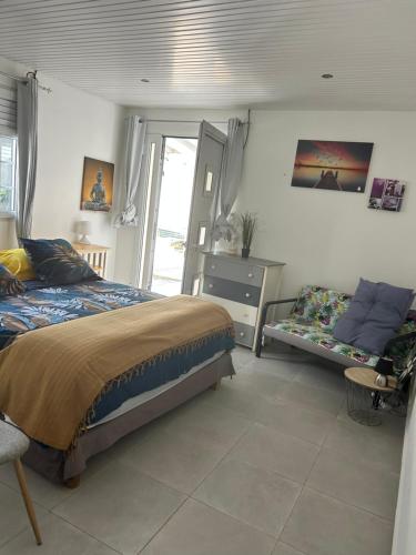 Maisonnette 30m2 vue mer Robert sur la pointe savane LM in Le Robert
