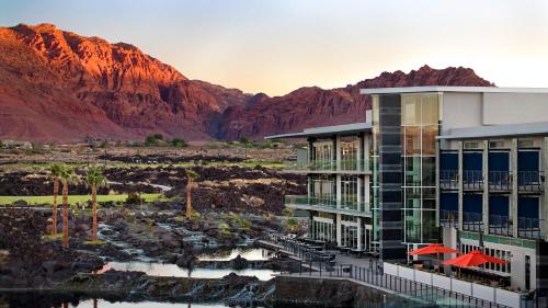 ทัศนียภาพภายนอกโรงแรม, Black Desert Resort in อิวินส์