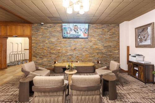 Best Western Plus GranTree Inn - image 8