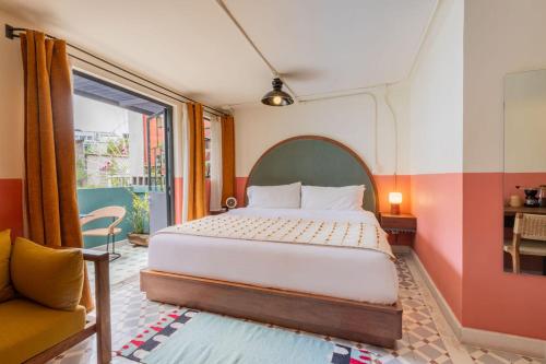 room detail thumbnail 0