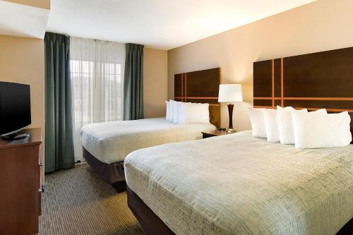 Aspen Suites - Rochester - image 14