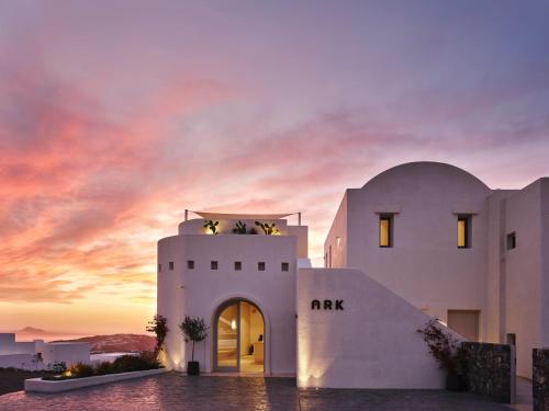 Ark, Pyrgos