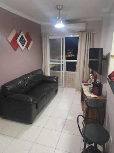 Apto frente à praia guilhermina - até 6 pessoas – khách sạn tại Maracanã