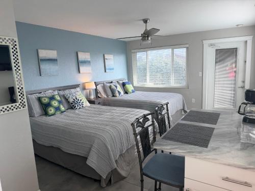 1 queen bed
