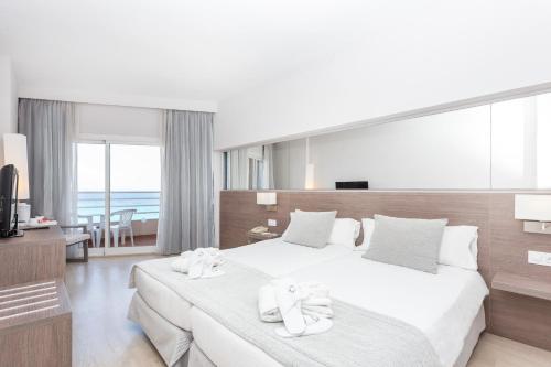 Superior Twin Room with Sea View