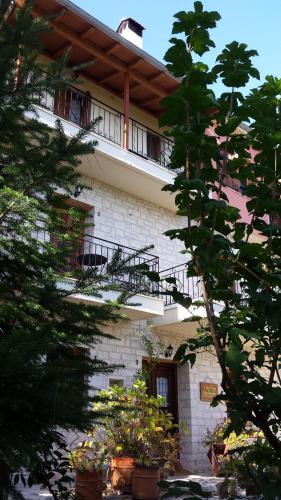 Traditional Guesthouse Marousio in Rodavgi