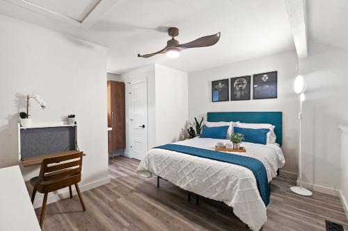 Contemporary Couples Getaway Near Austin Favorites - Loft 21 in Austin, USA