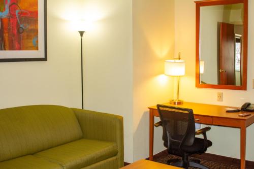 University Hotel & Suites Shippensburg, Trademark by Wyndham
