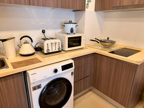 Hyve Soho Suites Cyberjaya by Alpha LaVista - image 10