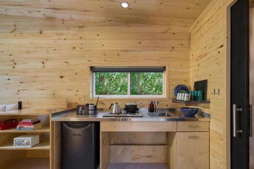 Postcard Cabins Eastern Catskills Outdoor Collection by Marriott Bonvoy - image 2