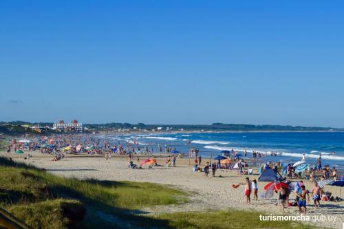 Nabij attractie, Casa a 50 m DE LA PLAYA con DIRECTV Y WIFI in Costa Azul