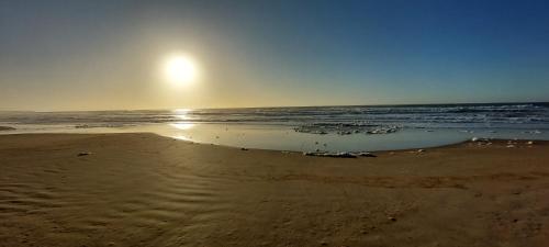 Nabij attractie, Casa a 50 m DE LA PLAYA con DIRECTV Y WIFI in Costa Azul