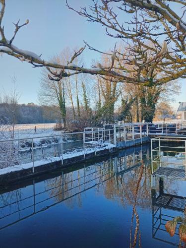 Au Moulin des Prés - Gîte 15 couchages au bord de l'eau gîte à louer Catheux