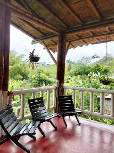 Casa campestre con piscina privada 20 personas in 벨몬테 바호
