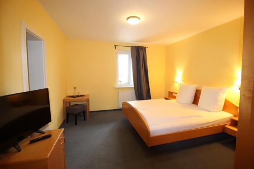 Hotel Berghof - image 13