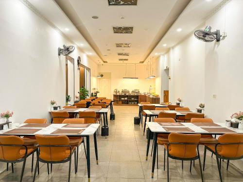 Restaurant, A25 Hotel - 185 - 187 Lo Duc in Hai Ba Trung District