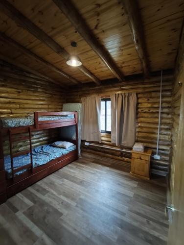 Cabaña de montaña (Cabana de montana) in Villa Jakanto