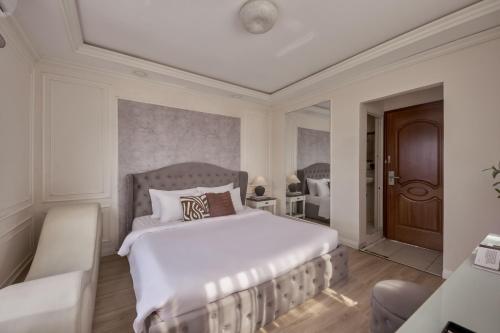 Quy Hung Hotel - Ben Thanh Market – Ho Chi Minh City