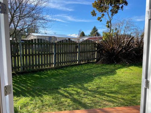 Ruapehu Views Cabin Getaway in Охакуне