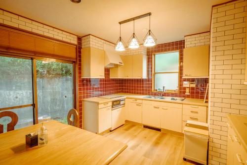 熱海 相の原 一軒家まるまる貸切 in Ainoharacho