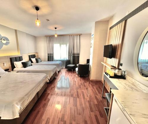 İSTANBUL Taksim Palece OTEL - image 2