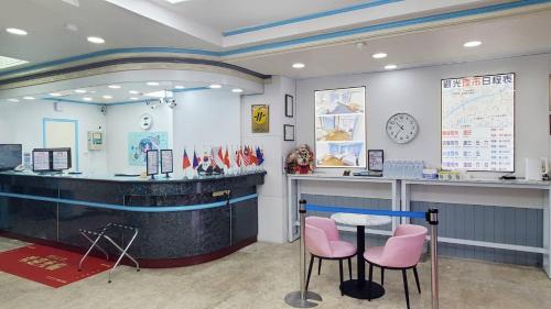 Hua Ku Hotel in Tainan